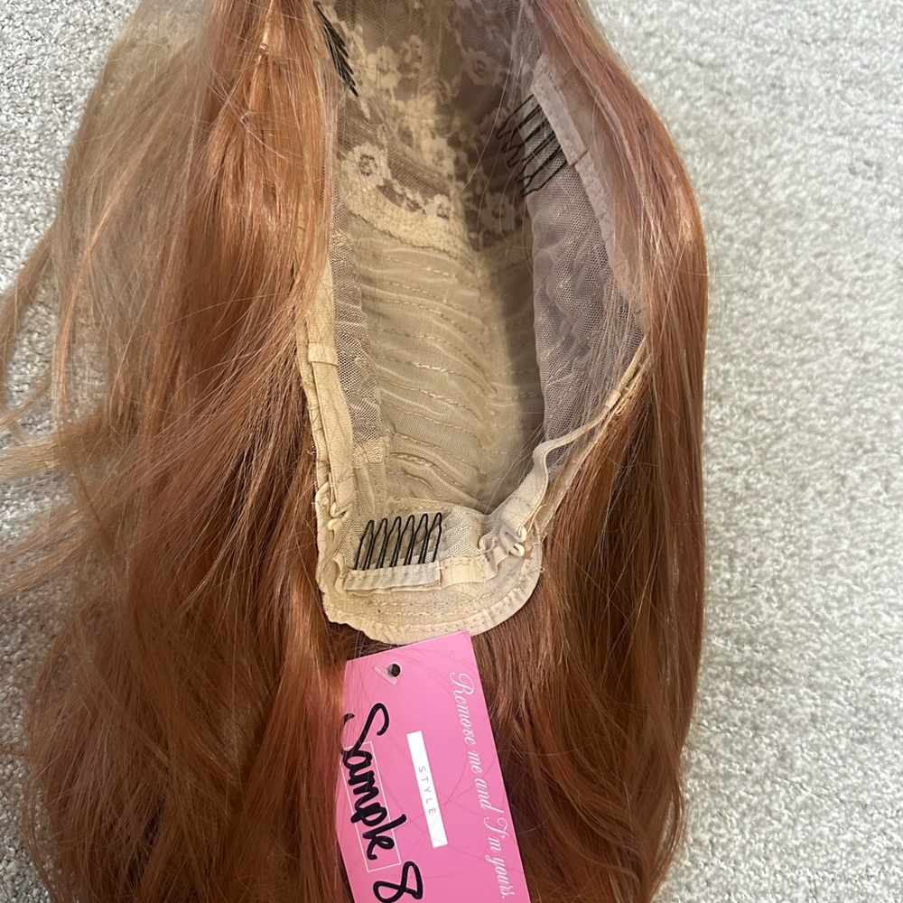 Chelsey Smith Crown - Sample 8 - Picture 3 of 3